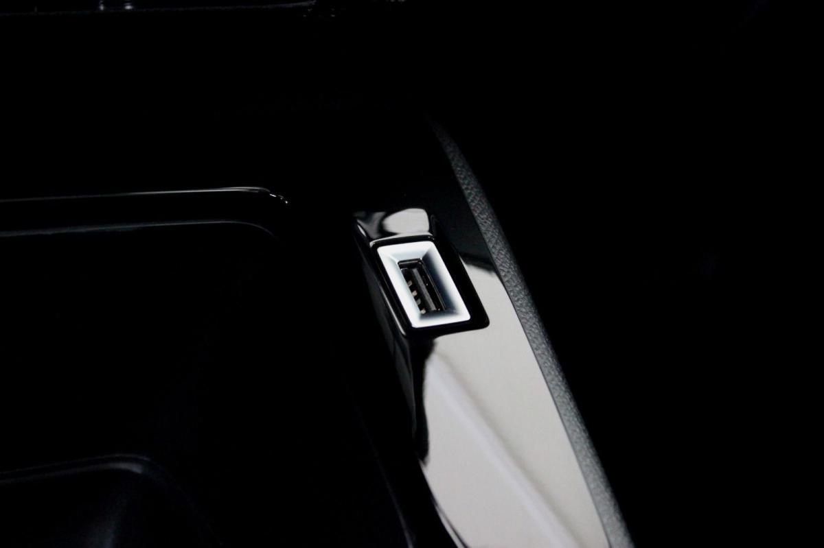 peugeot-208-2023-gasolina-1199cc