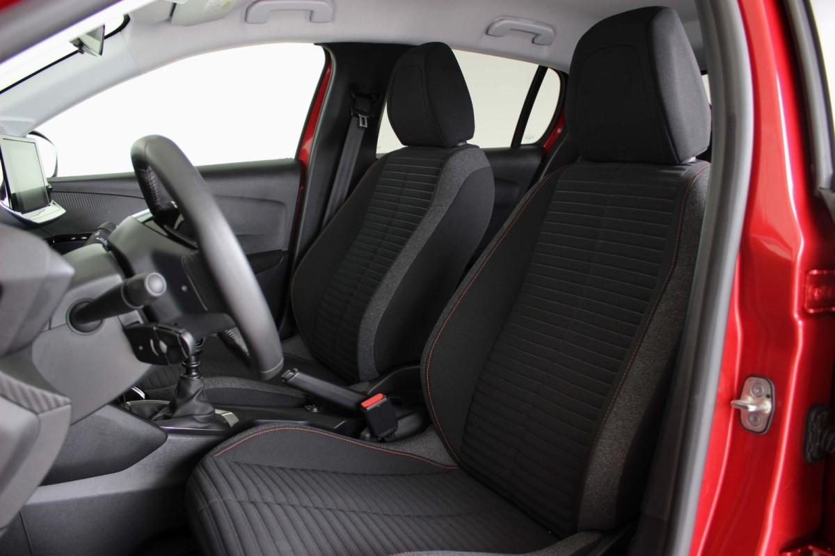 peugeot-208-2023-gasolina-1199cc