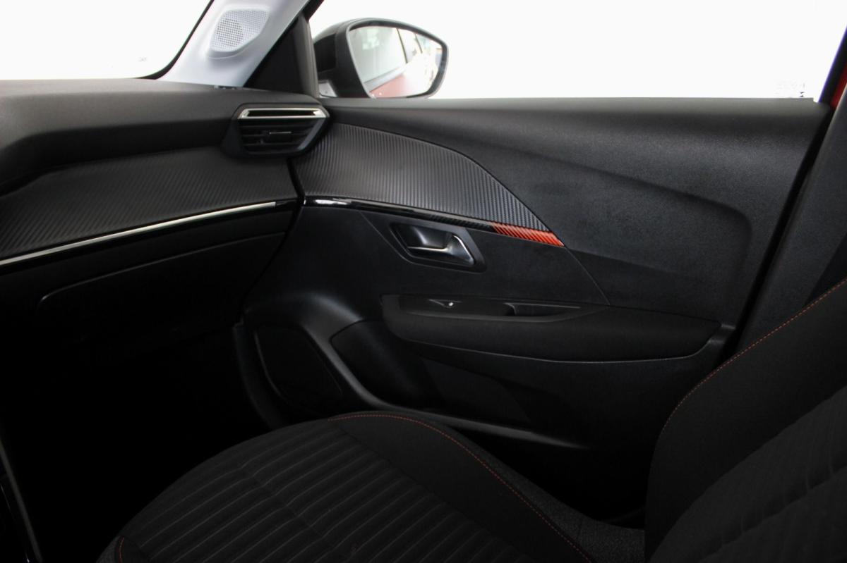 peugeot-208-2023-gasolina-1199cc