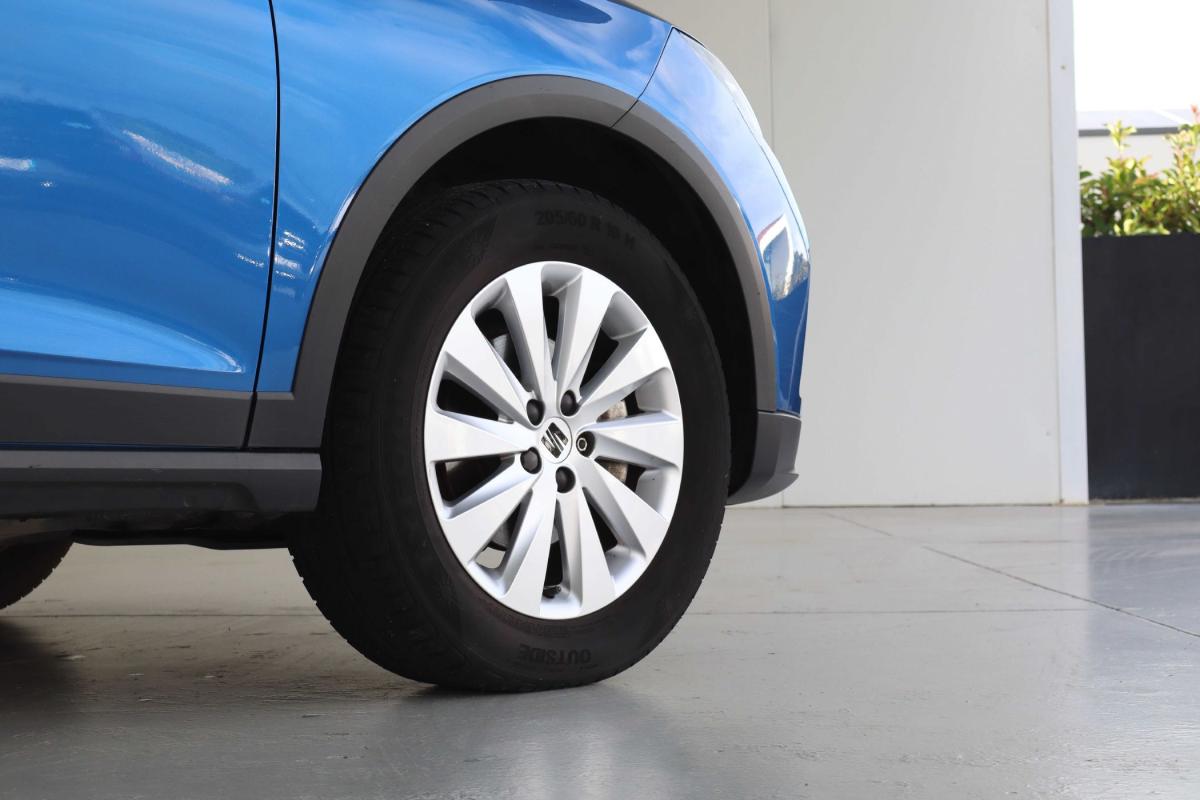 seat-arona-2023-gasolina-999cc