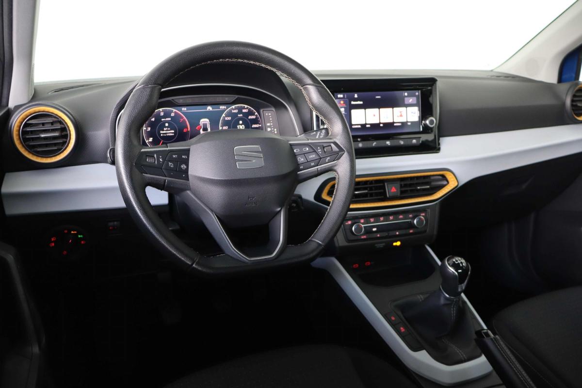 seat-arona-2023-gasolina-999cc
