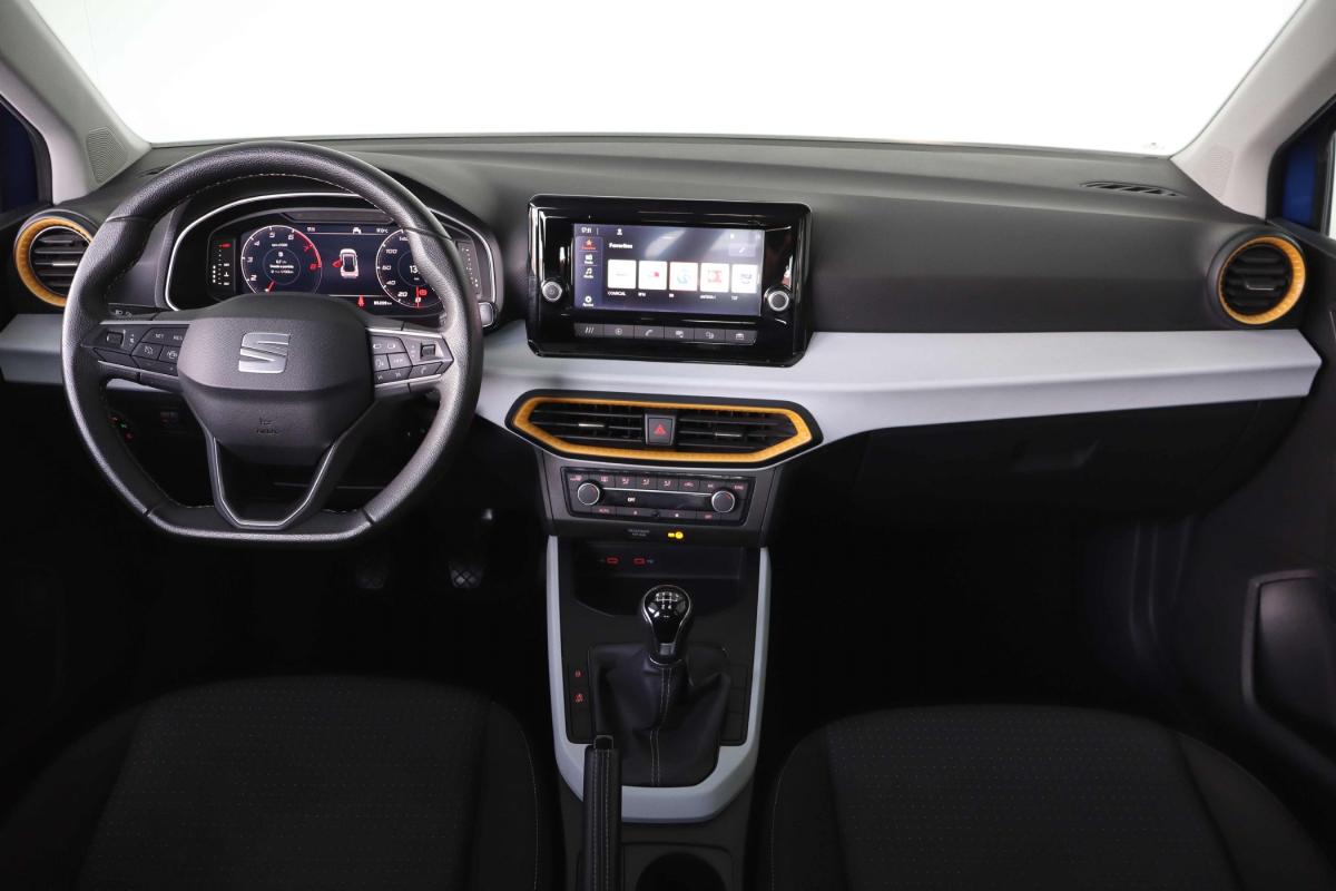seat-arona-2023-gasolina-999cc