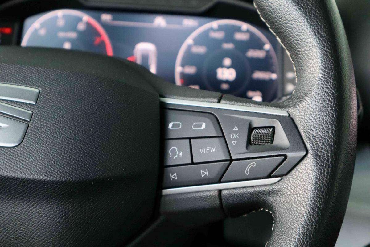 seat-arona-2023-gasolina-999cc