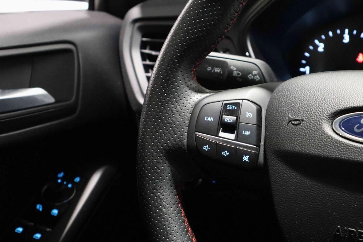 ford-focus-2024-diesel-1499cc