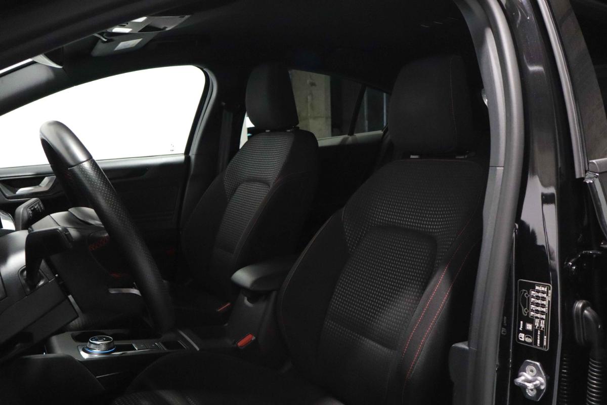 ford-focus-2024-diesel-1499cc