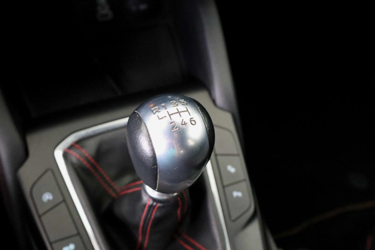 ford-kuga-2023-gasolina-1499cc