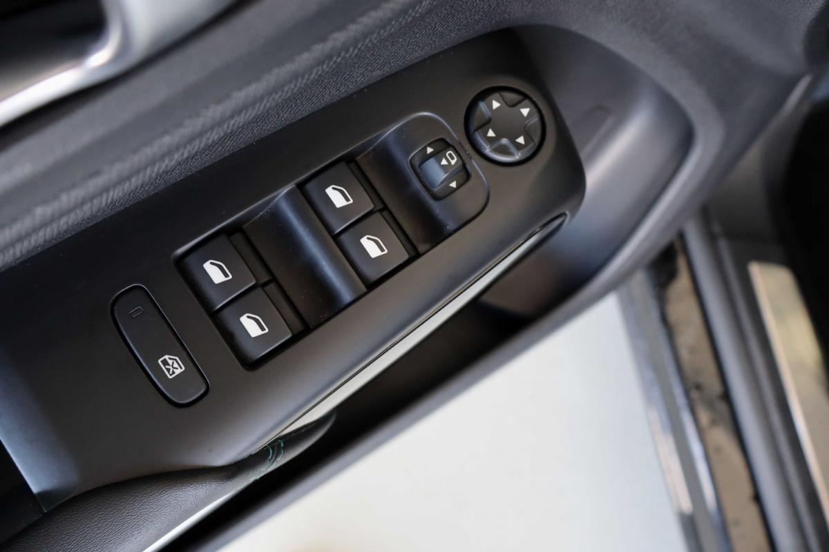 citroen-c5-aircross-2023-hibrido-a-gasolina-1598cc