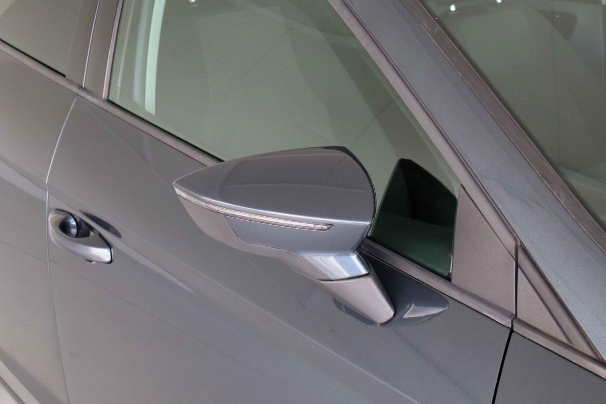 seat-leon-2019-gasolina-999cc