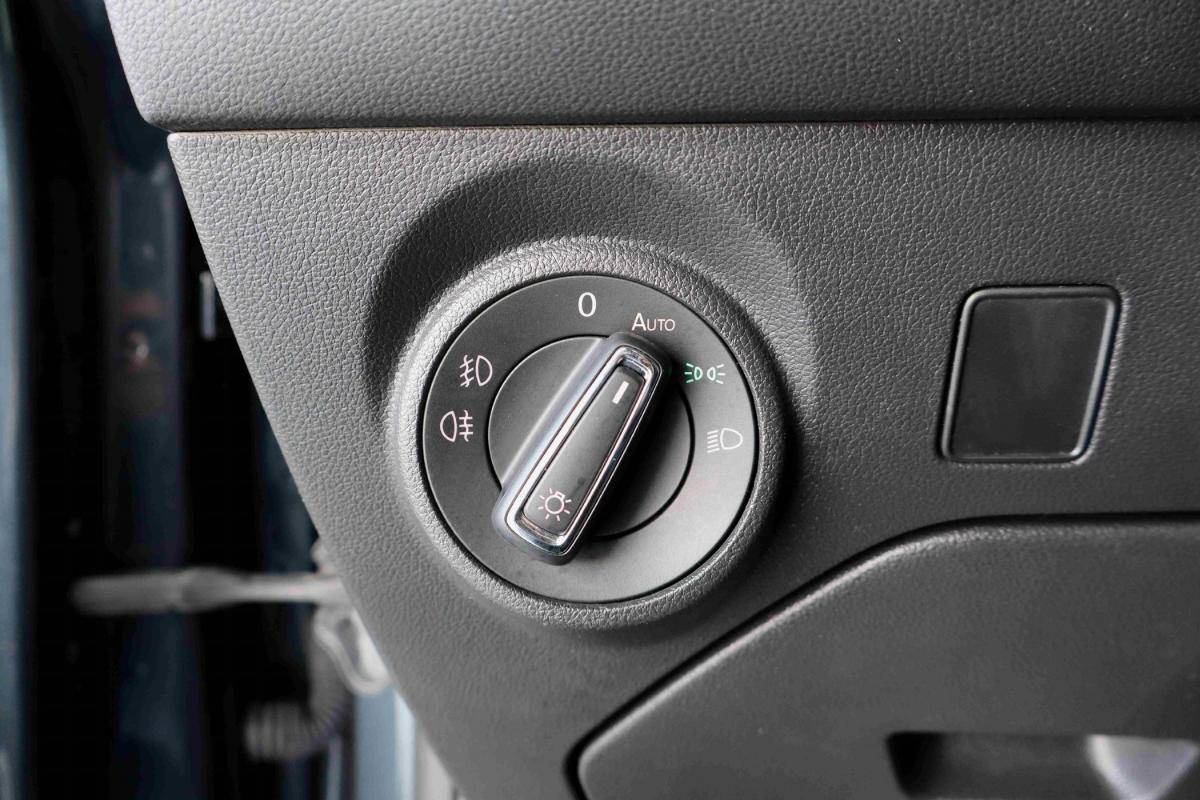 seat-leon-2019-gasolina-999cc