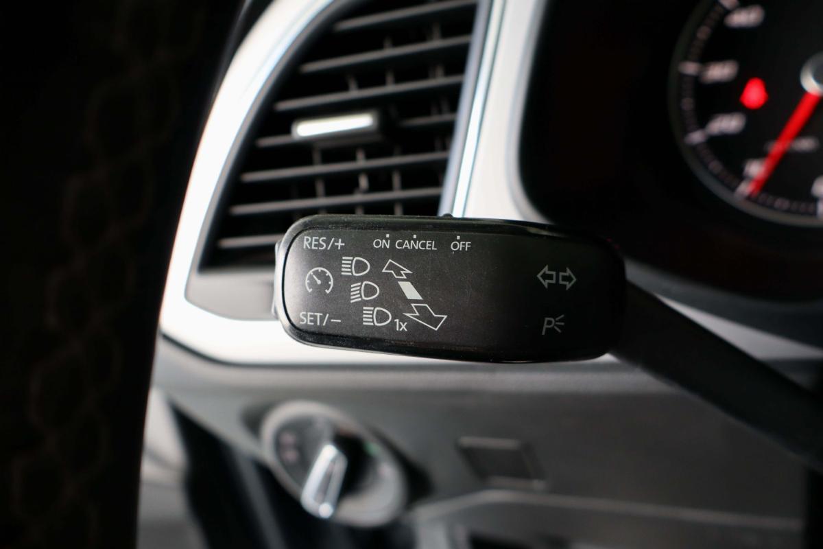 seat-leon-2019-gasolina-999cc