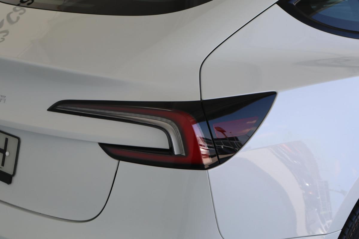 tesla-model-3-2024-eletrico-500cc
