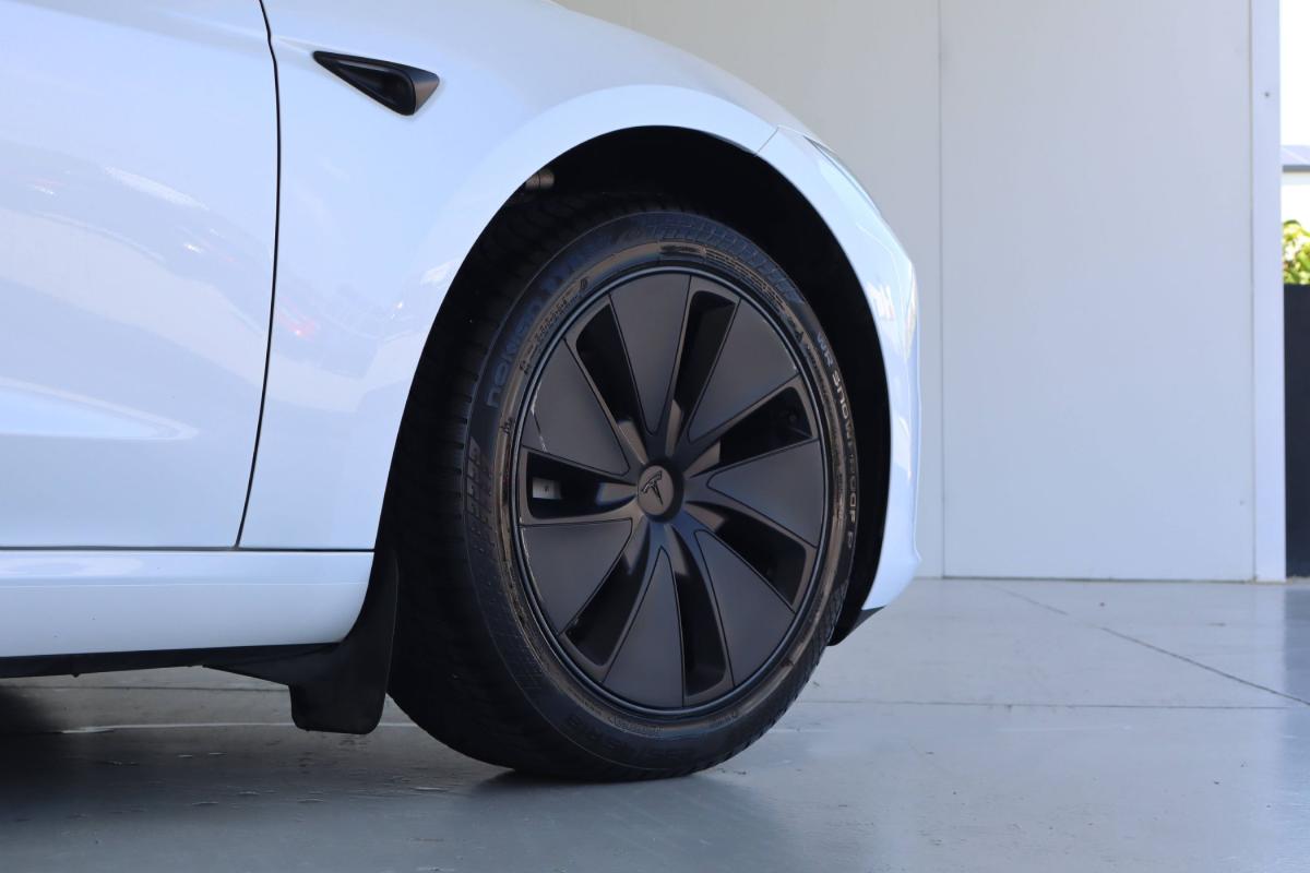 tesla-model-3-2024-eletrico-500cc