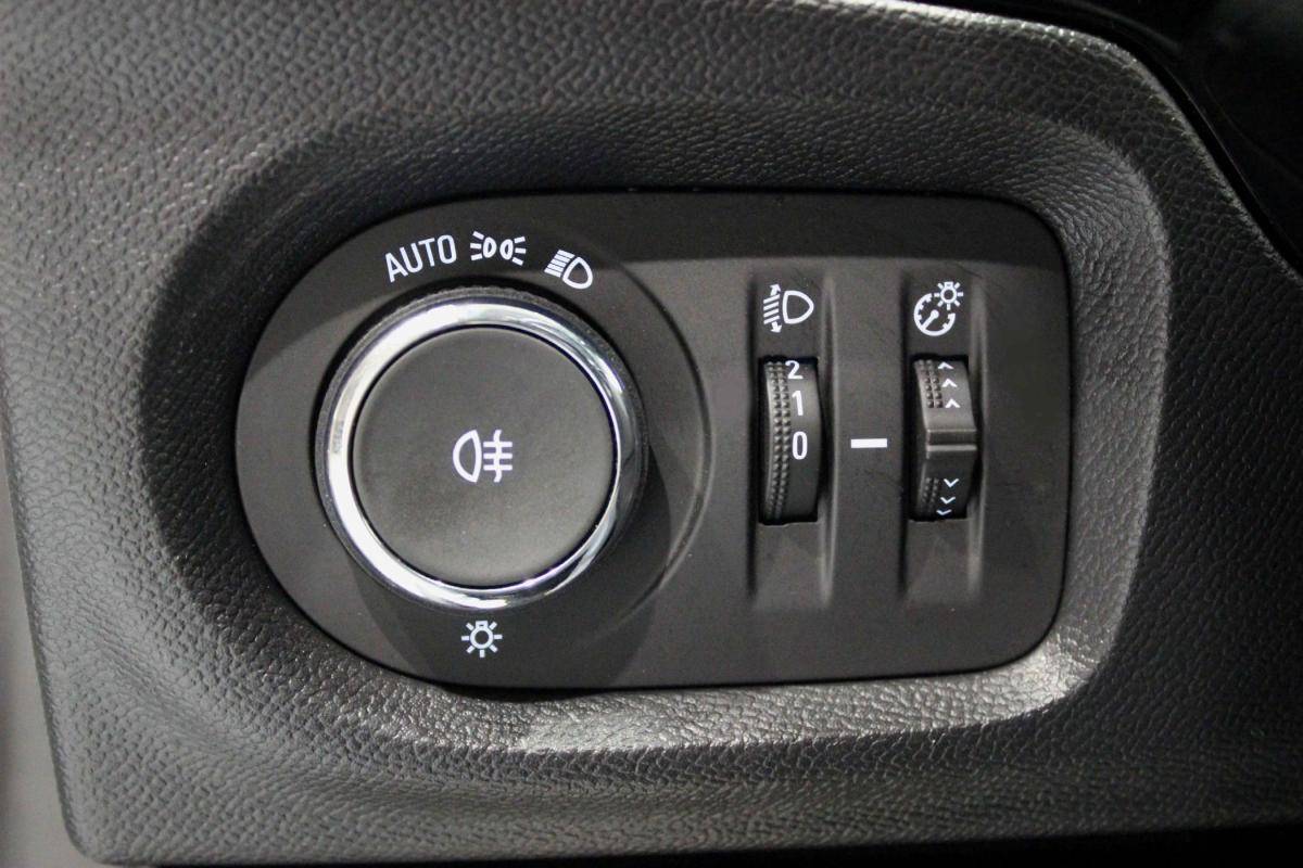 opel-corsa-2023-diesel-1499cc