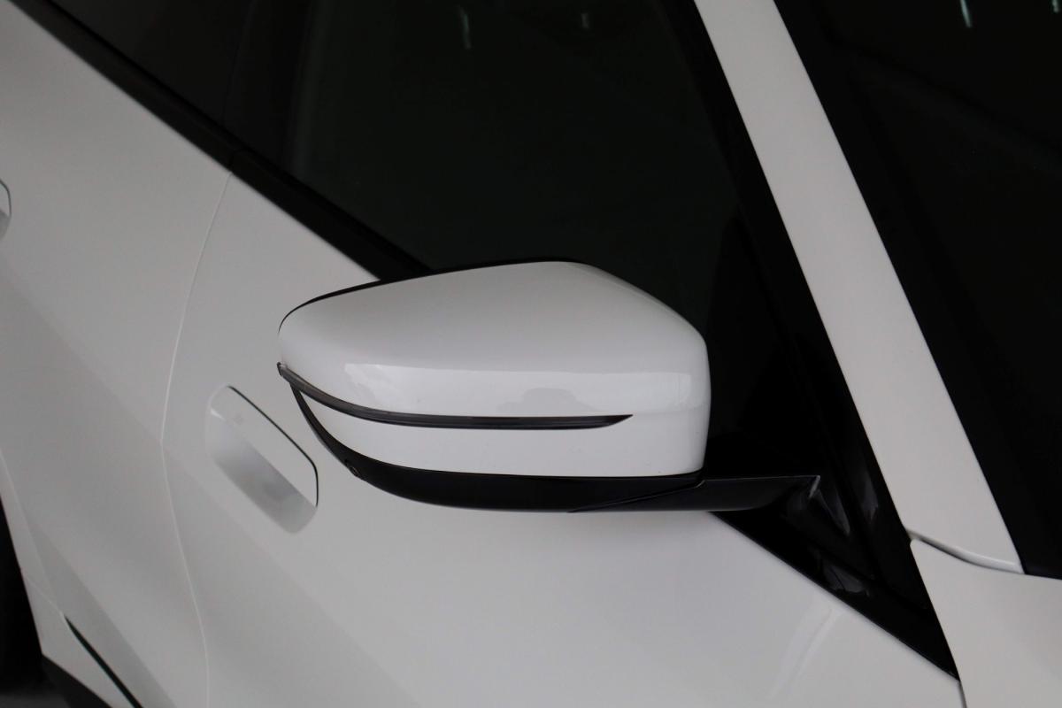 bmw-i4-2025-eletrico-500cc