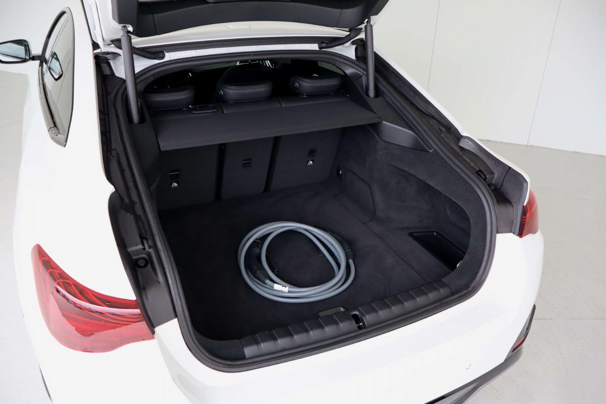 bmw-i4-2025-eletrico-500cc