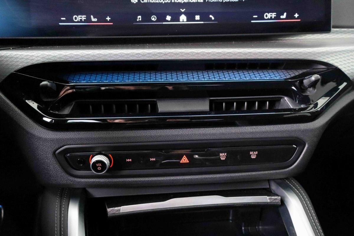 bmw-i4-2025-eletrico-500cc