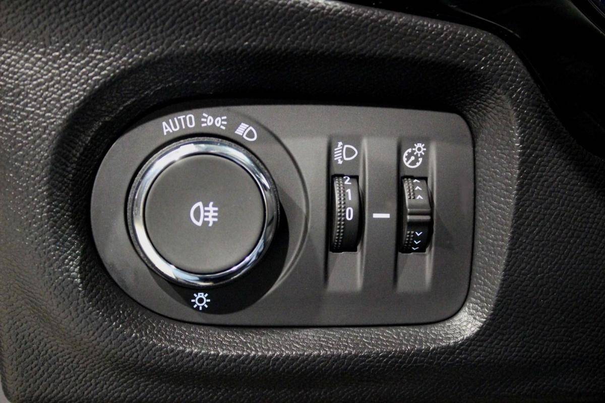 opel-corsa-2023-gasolina-1199cc