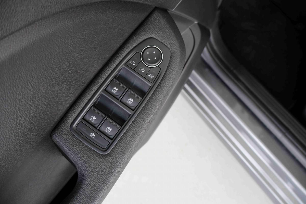 mitsubishi-colt-2025-gpl-999cc