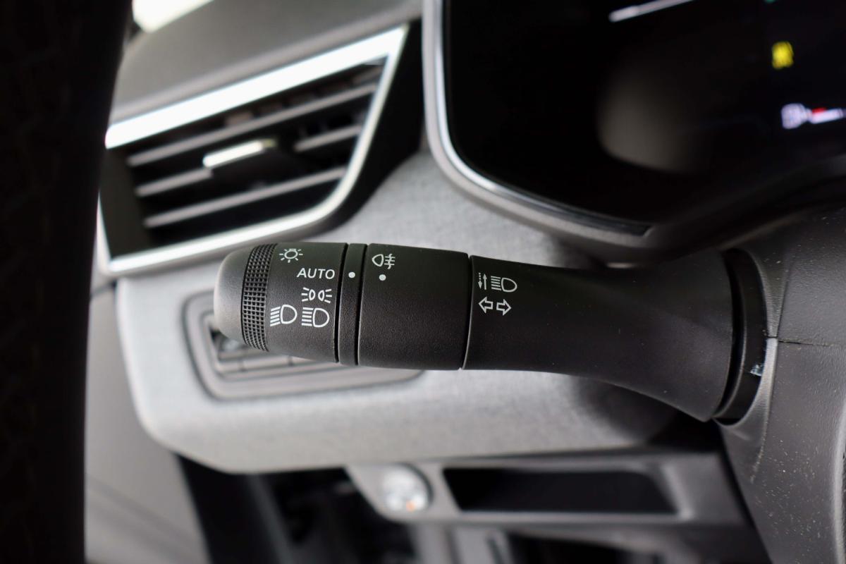 mitsubishi-colt-2025-gpl-999cc