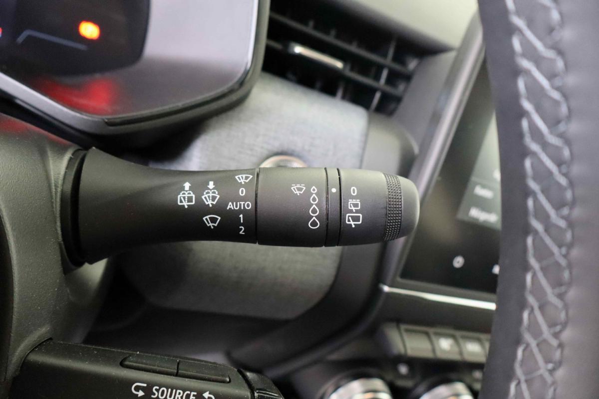 mitsubishi-colt-2025-gpl-999cc