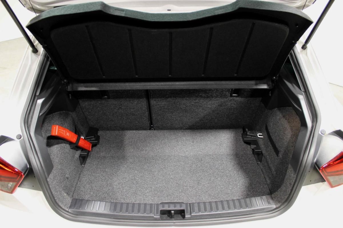 seat-ibiza-2023-gasolina-999cc