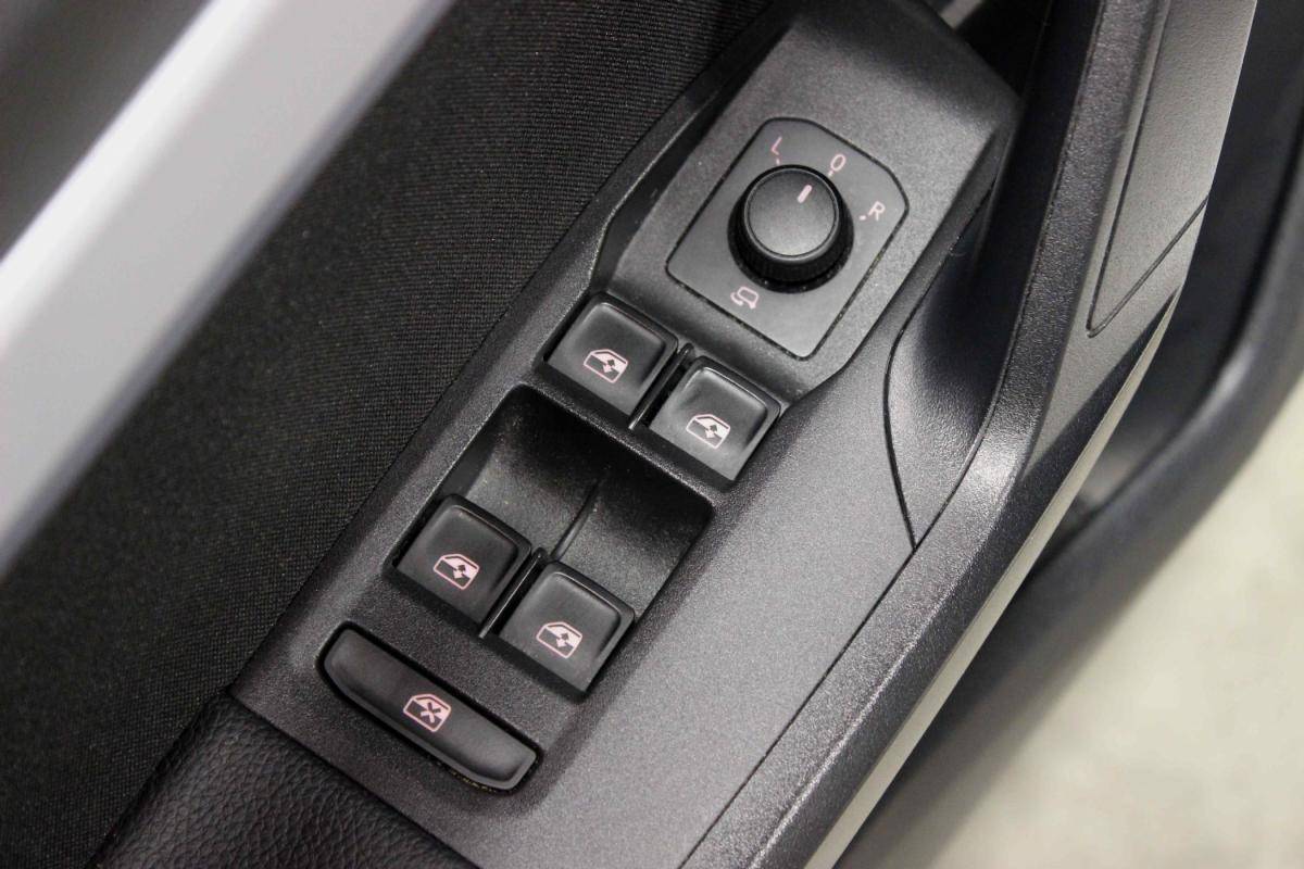 seat-ibiza-2023-gasolina-999cc