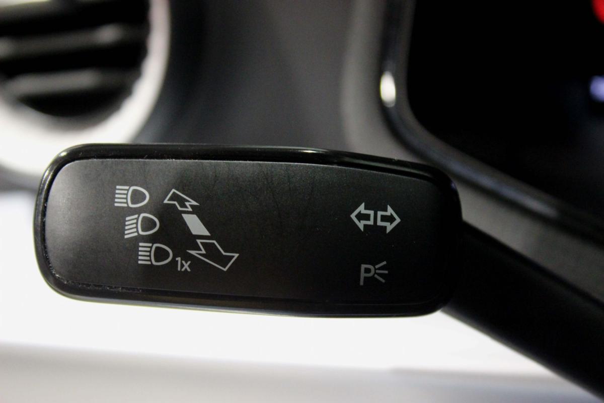 seat-ibiza-2023-gasolina-999cc