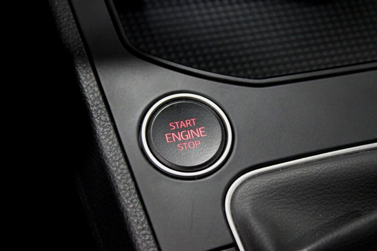seat-ibiza-2023-gasolina-999cc