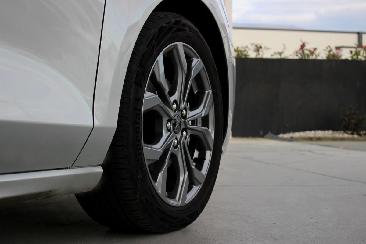 ford-focus-2024-gasolina-998cc