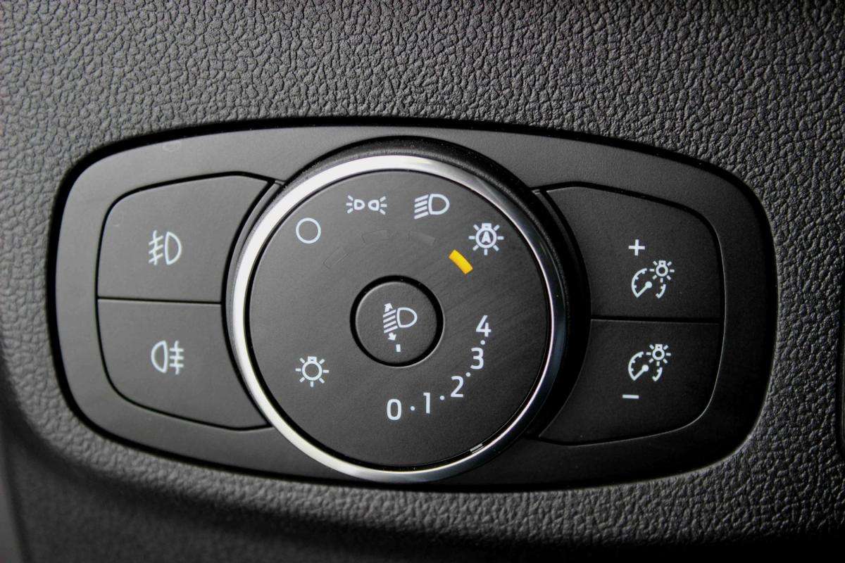 ford-focus-2024-gasolina-998cc