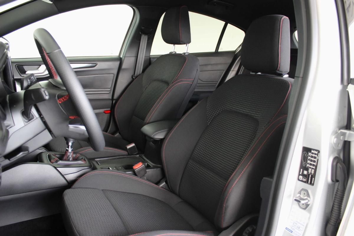 ford-focus-2024-gasolina-998cc