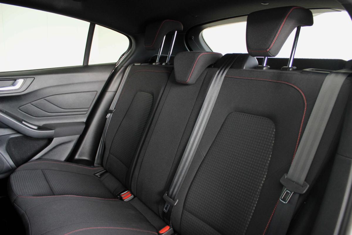 ford-focus-2024-gasolina-998cc