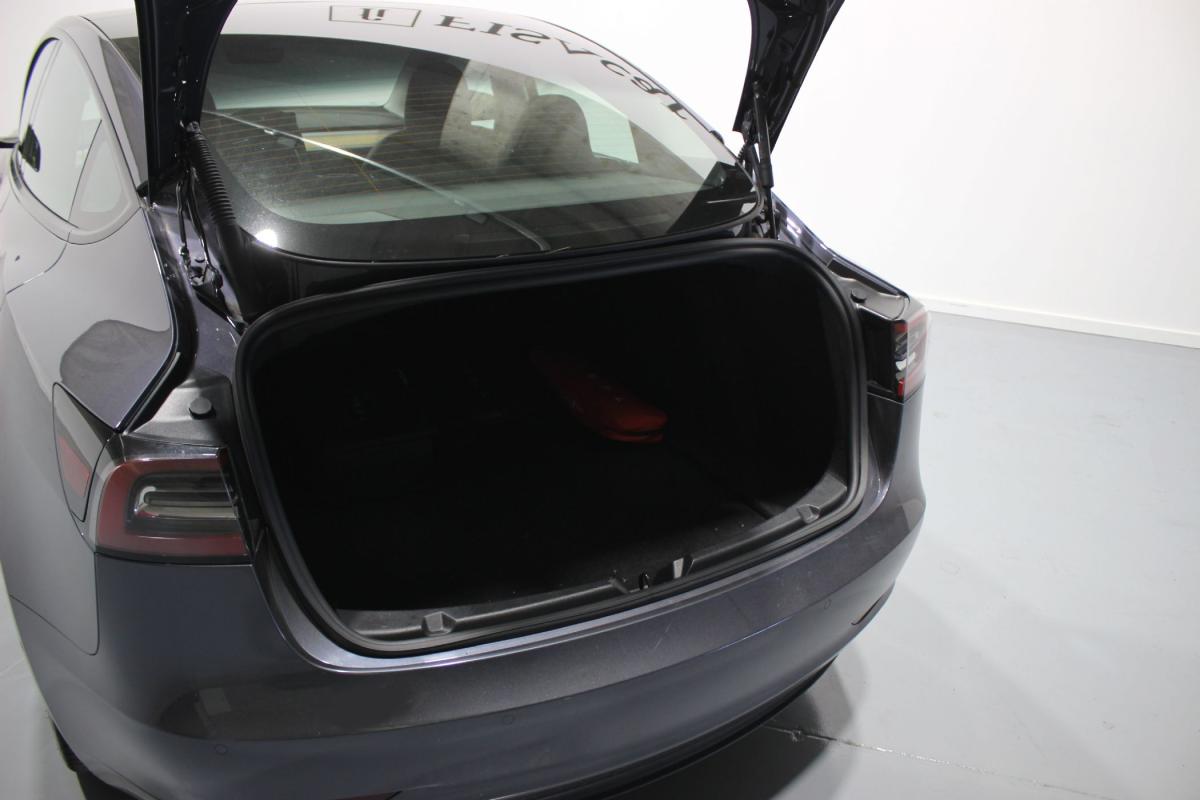tesla-model-3-2022-eletrico-500cc