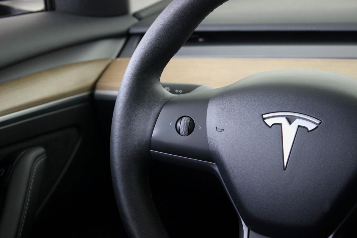 tesla-model-3-2022-eletrico-500cc