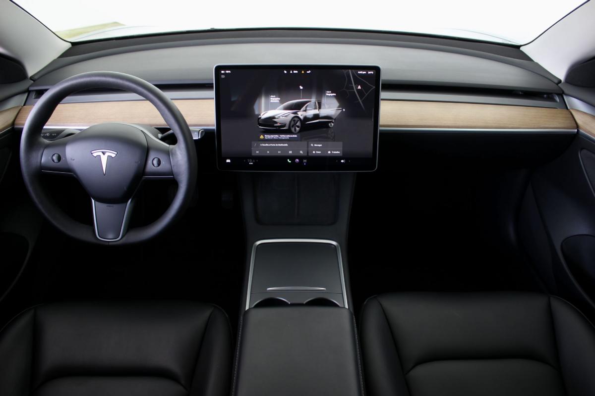 tesla-model-3-2022-eletrico-500cc