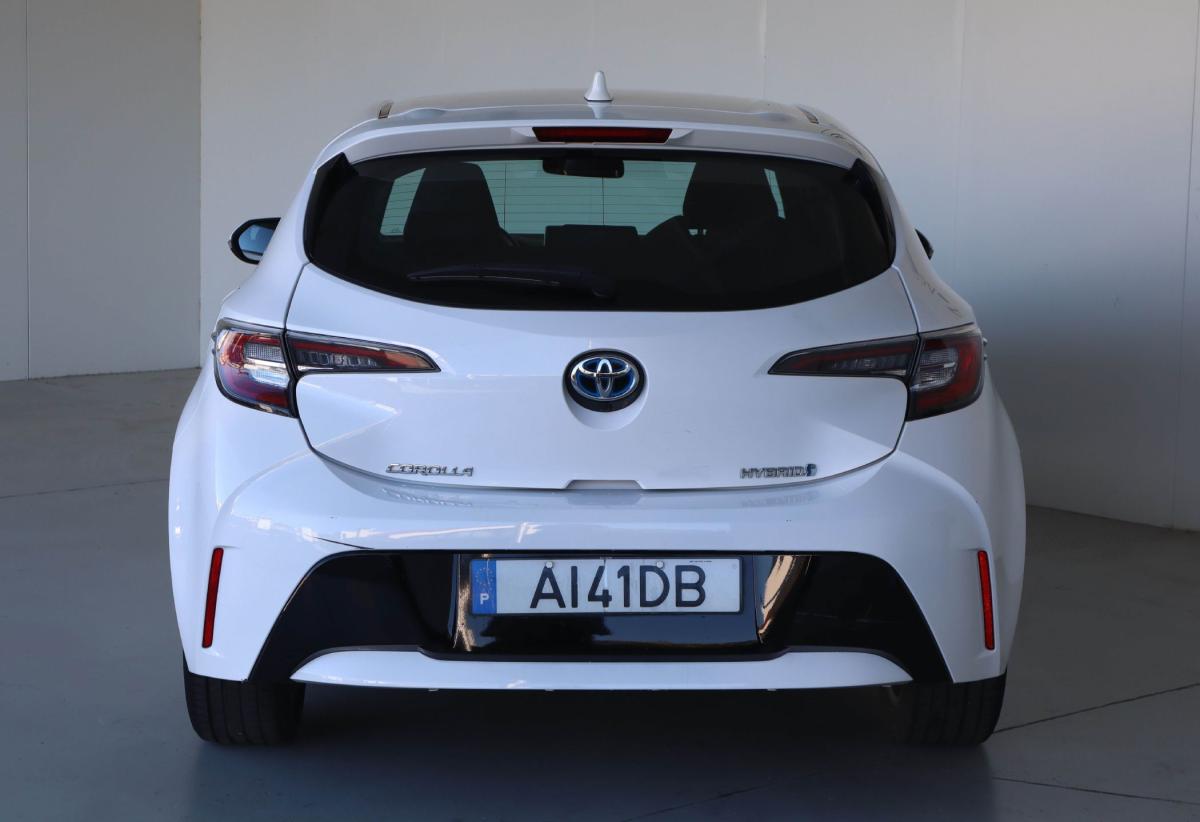 toyota-corolla-2021-hibrido-a-gasolina-1798cc