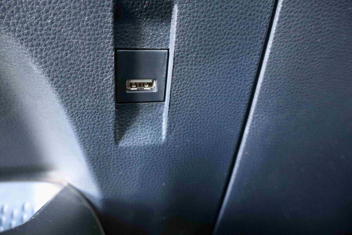 toyota-corolla-2021-hibrido-a-gasolina-1798cc