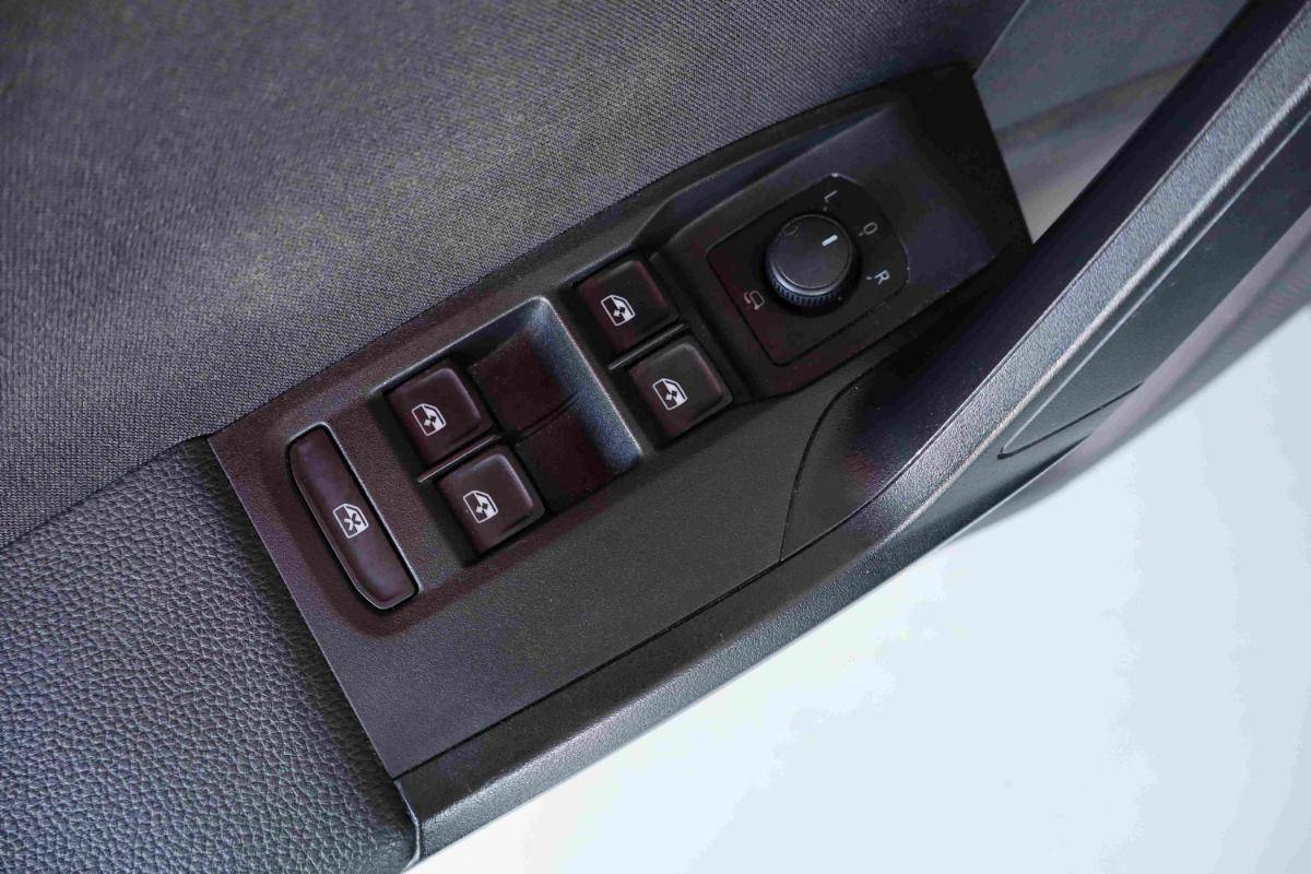 seat-arona-2023-gasolina-999cc