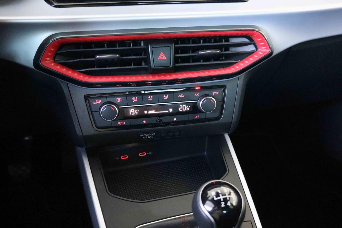 seat-arona-2023-gasolina-999cc