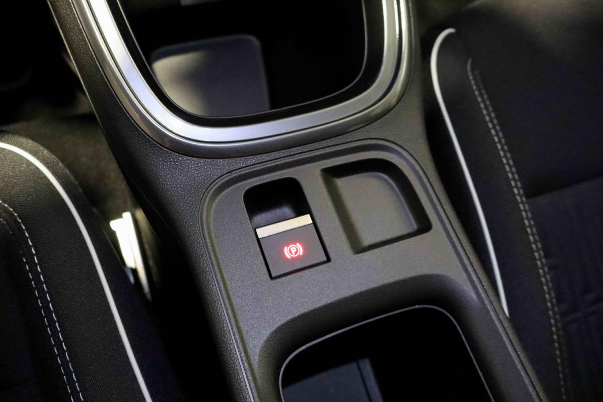 fiat-600-2025-hibrido-a-gasolina-1199cc