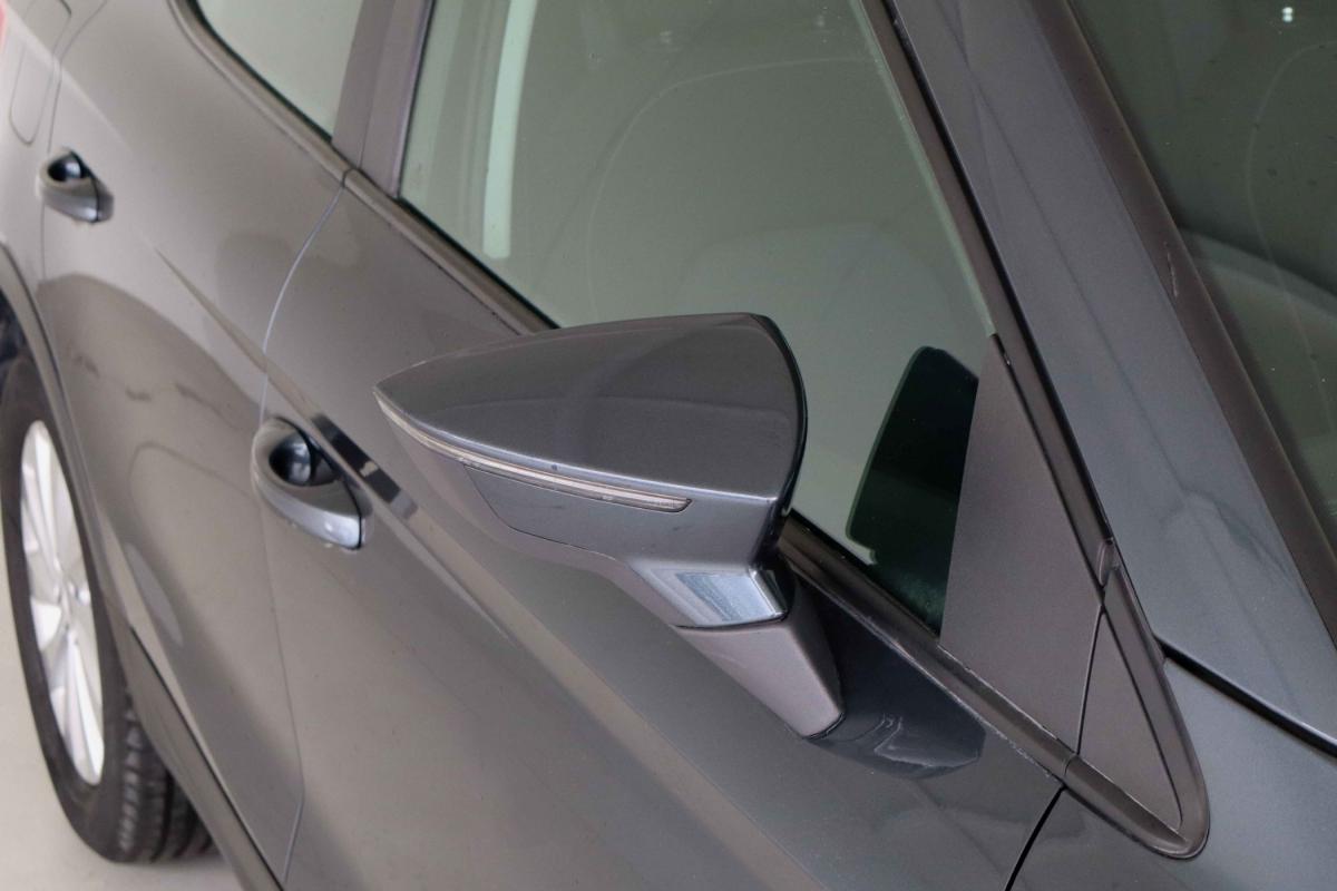 seat-arona-2023-gasolina-999cc