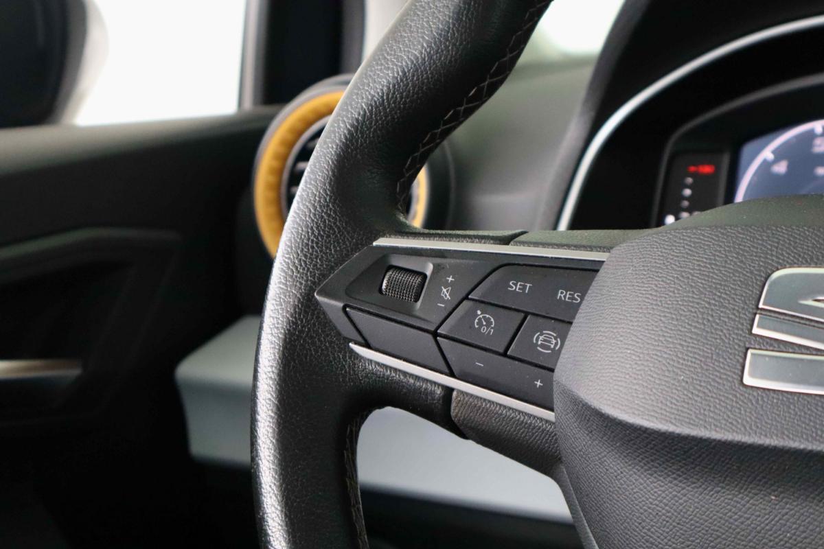 seat-arona-2023-gasolina-999cc