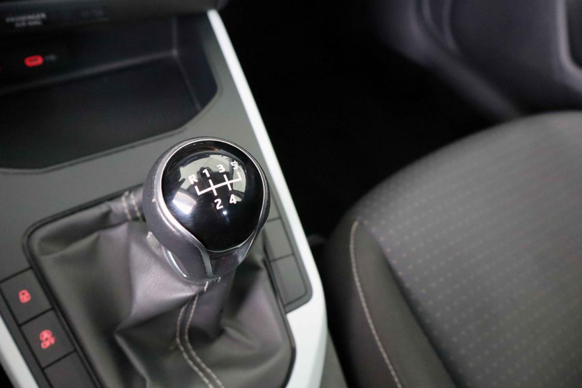 seat-arona-2023-gasolina-999cc