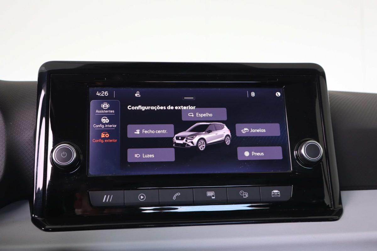 seat-arona-2023-gasolina-999cc