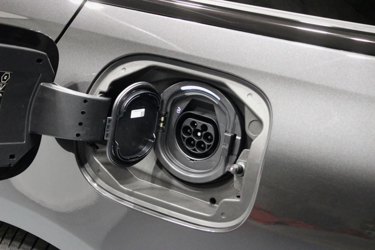 mercedes-benz-classe-c-2025-hibrido-a-gasolina-1993cc