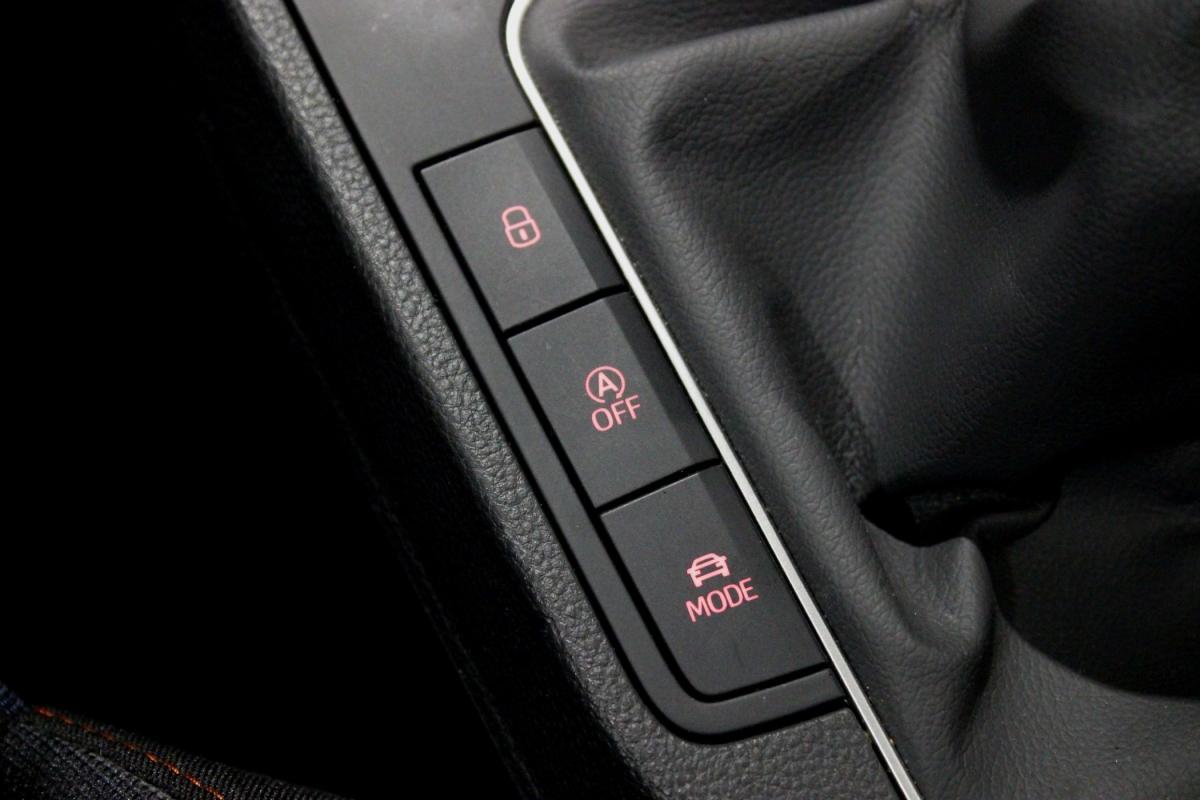 seat-ibiza-2023-gasolina-999cc