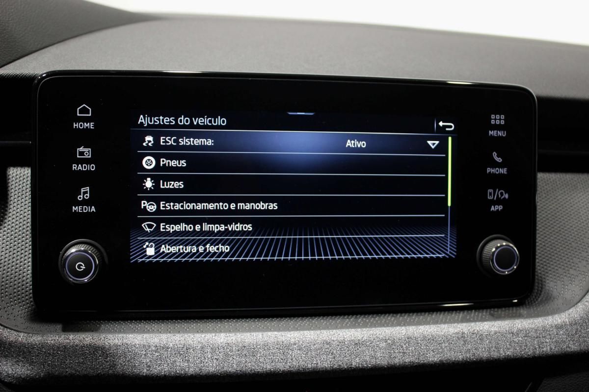 skoda-scala-2024-gasolina-999cc