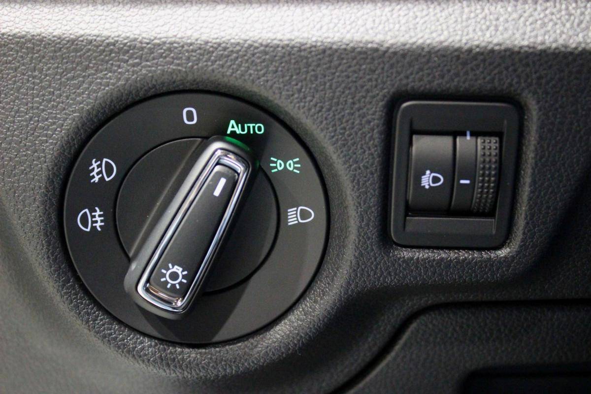 skoda-scala-2024-gasolina-999cc