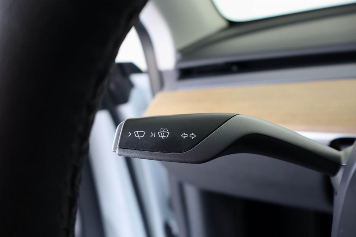 tesla-model-y-2022-eletrico-500cc