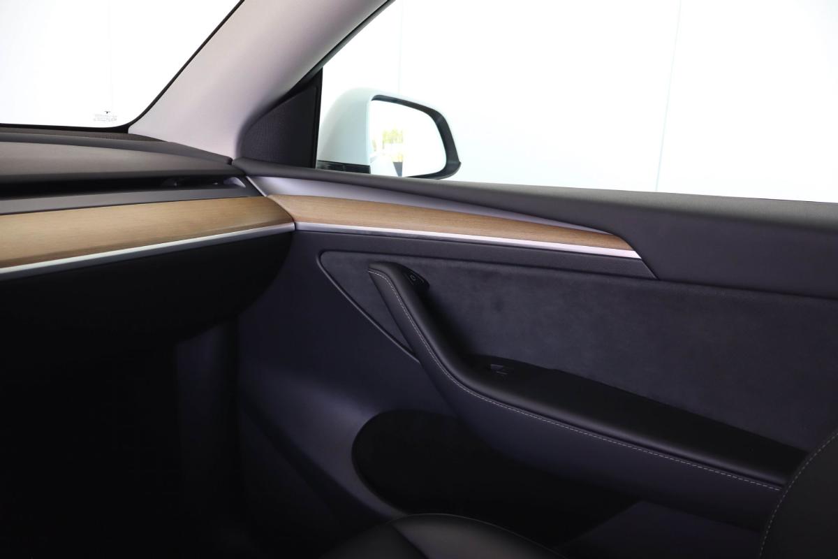 tesla-model-y-2022-eletrico-500cc